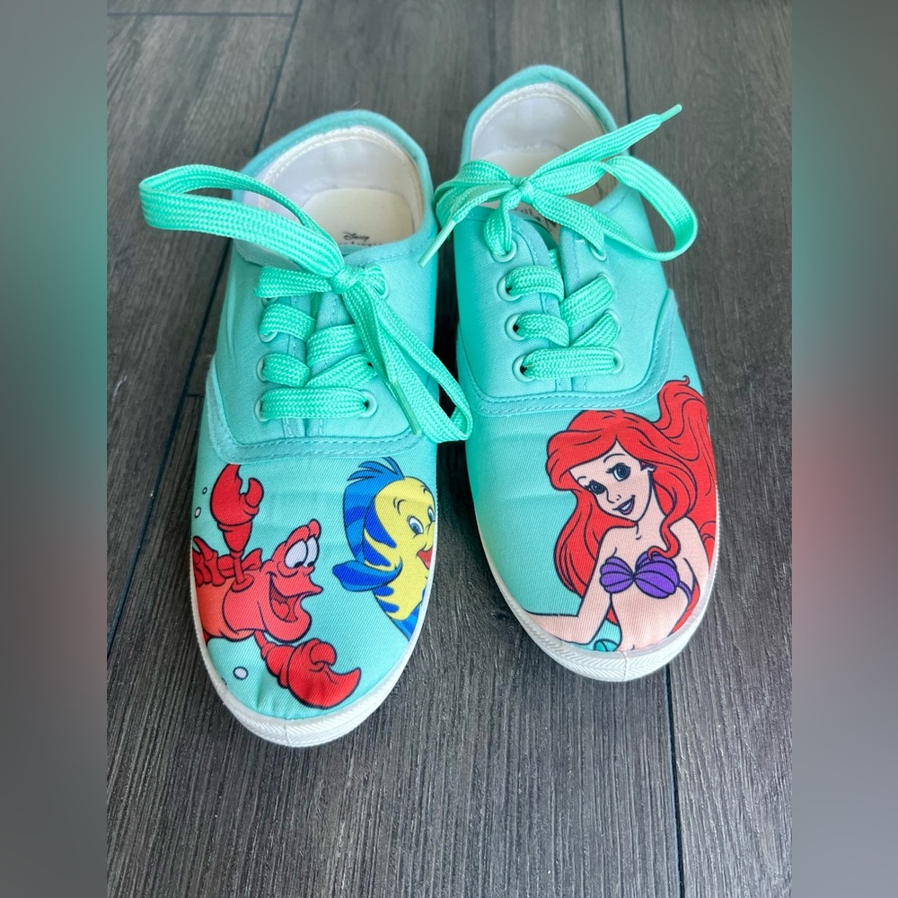 Disney The Little Mermaid Shoes size 6